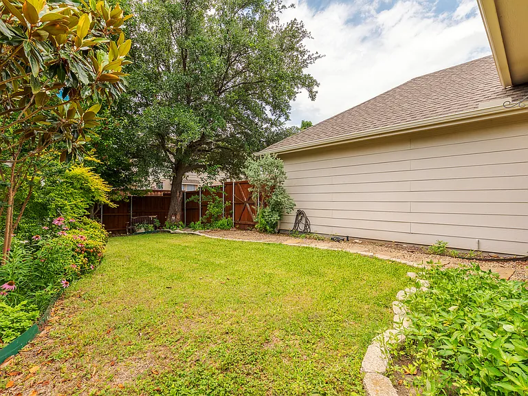 3704 Carmel Mountain Dr — Photo 24