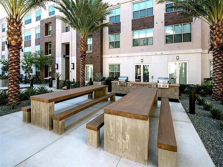Monterey Station Apartments — Photo 17