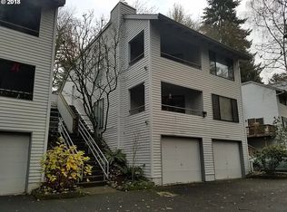 3692 Spring Ln #3C, Lake Oswego, OR 97035