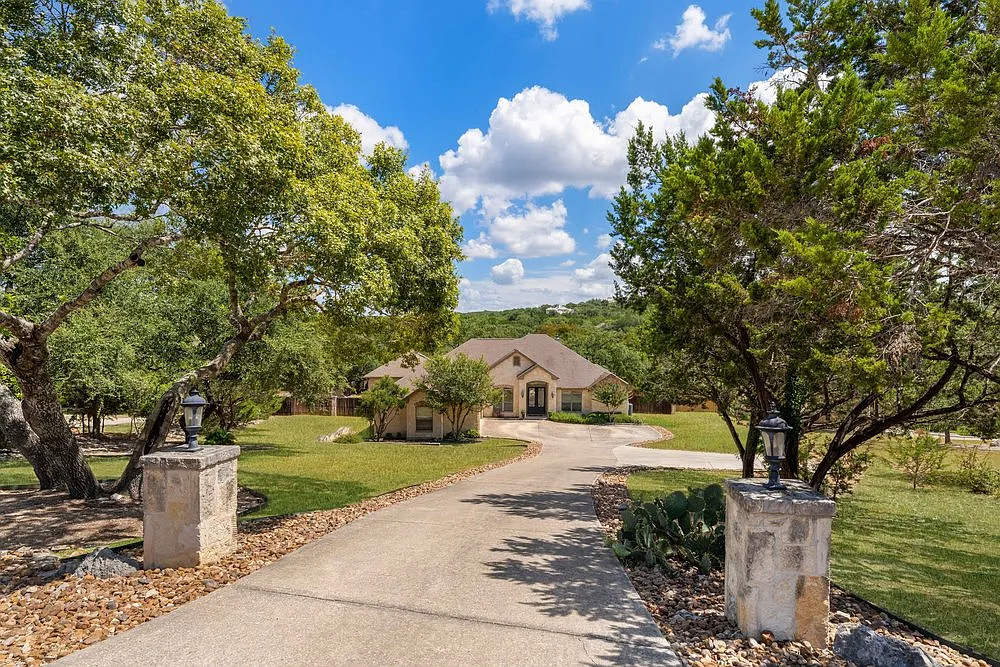 Resort-Style 4-Bed Estate with Pool, Courts & Luxe Upgrades in Spring Branch — Photo 2