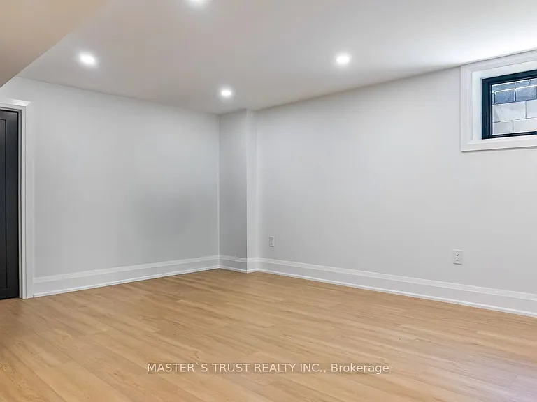 319 Beechfield Rd #2 — Photo 29