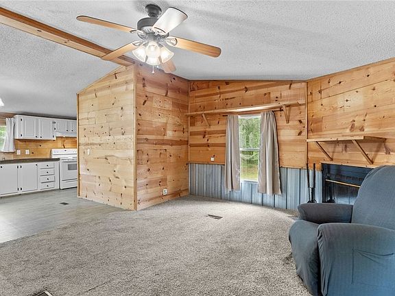 4th image of 3795 Little Hope Rd