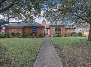 916 Canyon Dr, Cleburne, TX 76033