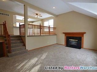 5205 Rosehill Rd, Shawnee, KS 66216