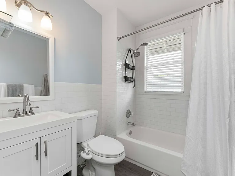 2647 Forbes St — Photo 33