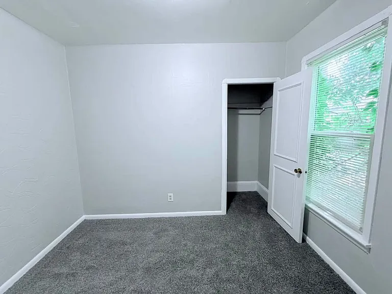 10419 Ignatius Ave #2 — Photo 25