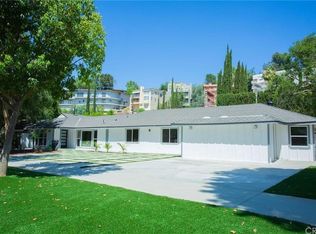 5100 Alhama Dr, Woodland Hills, CA 91364