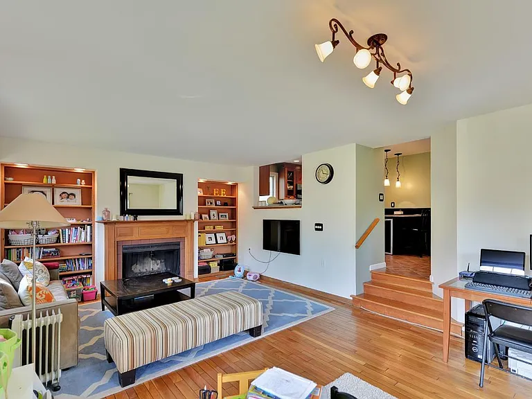 20 Pershing Pl — Photo 2