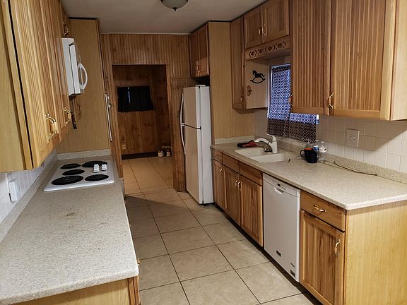 5th image of 1512 W Garden St