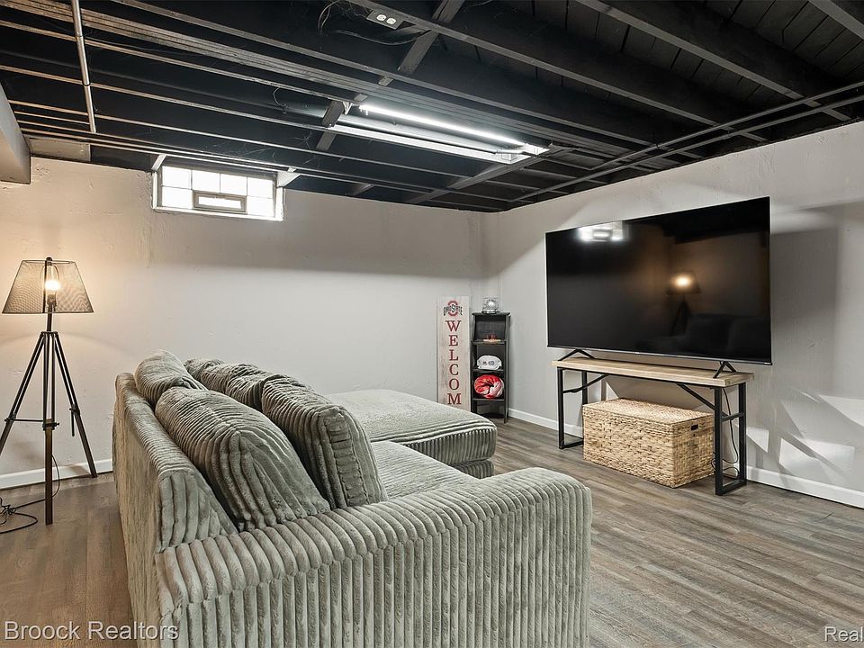 1602 Millard Ave, photo 25