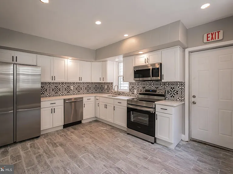 50 E Tulpehocken St — Photo 8