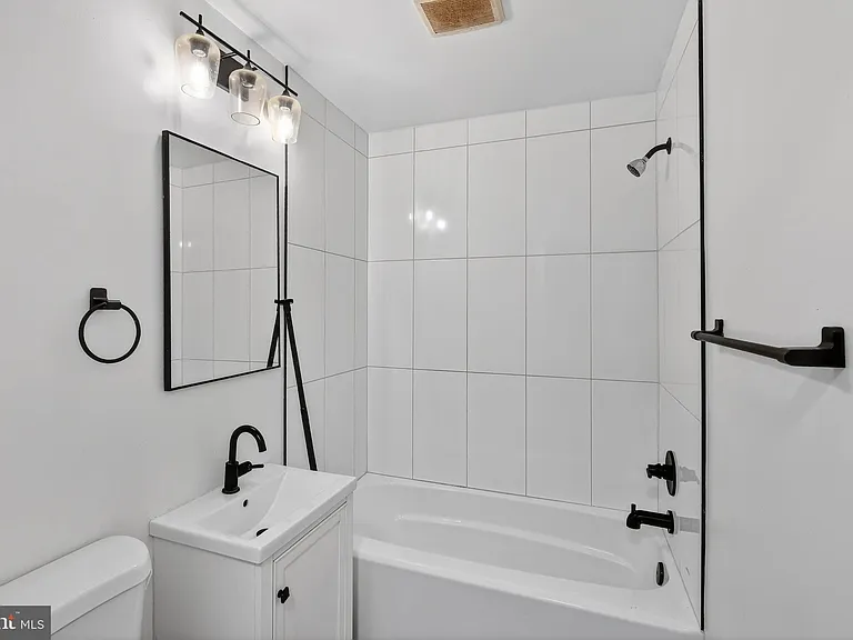 4570 Macarthur Blvd NW #208 — Photo 15