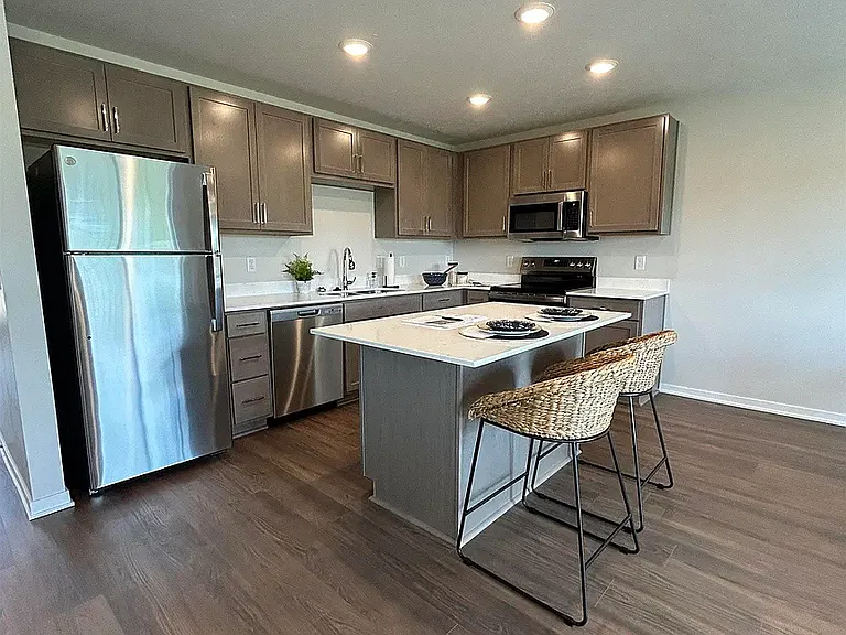 537 W Corsac Rd — Photo 6