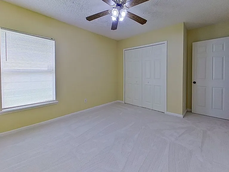 12404 Hatton Chase Ln W — Photo 22