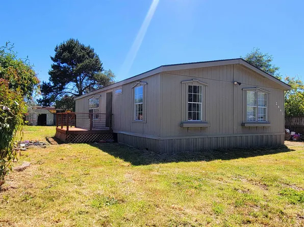 2441 Kelly St, Crescent City, CA 95531