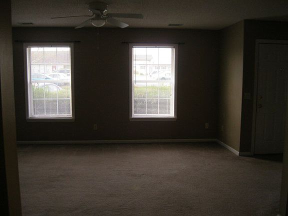 2nd image of 104B Oliver Ln