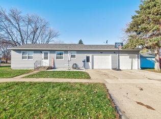 1001 N Ave, Milford, IA 51351