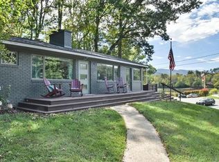 235 Laurel Circle Dr, Black Mountain, NC 28711