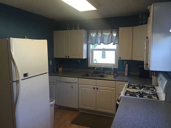 2nd image of 2101 Union St