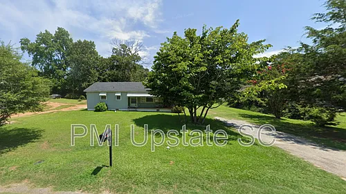 105 Truman St Photo 1