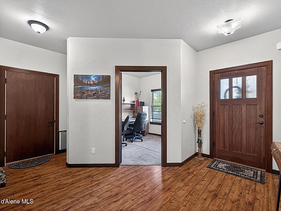 4th image of 2652 W Renoir Dr