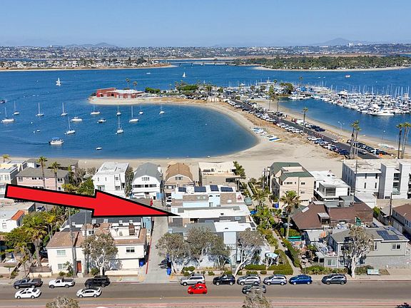 2nd image of 808 Monterey Ct #808
