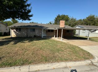 3637 Larry St, Haltom City, TX 76117