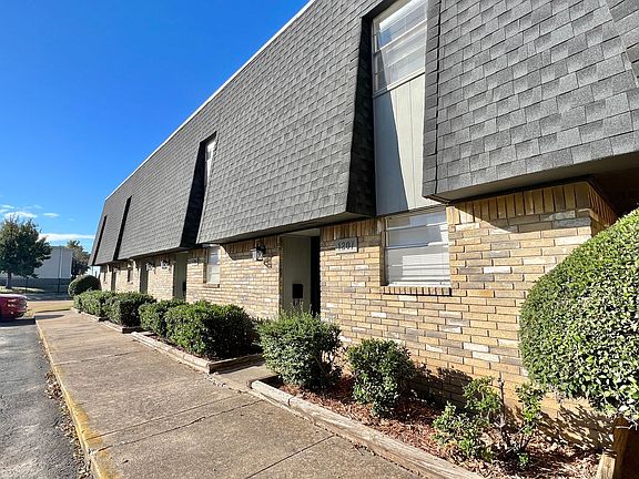 2nd image of 1201 Lakecrest Dr #1-1207