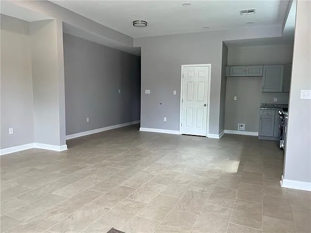 3 bed, 2.0 bath, 1624 sqft, $1,750 — Photo 4