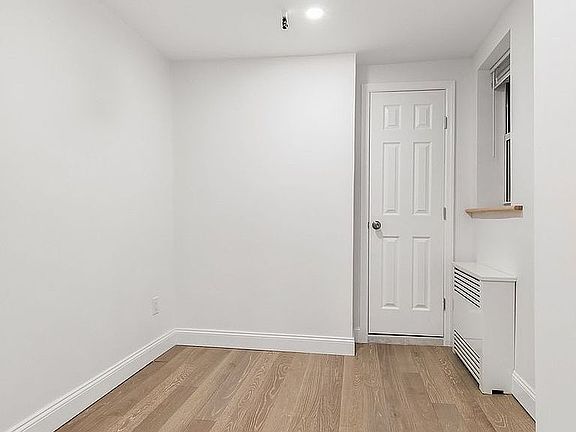 3rd image of 313 W 75th St #1C