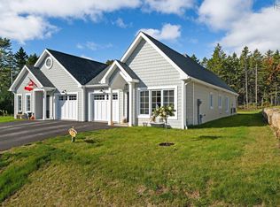 9 Chester Hills Dr, Chester, NS B0J 1J0