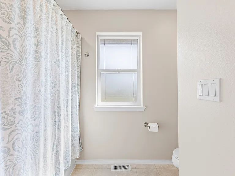 7700 Ryegrass Rd — Photo 32