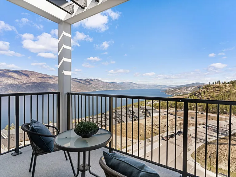 3271 Hilltown Dr — Photo 80