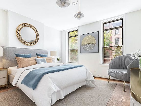 4th image of 189 Amity St #2