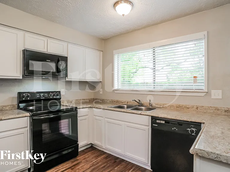 4222 Chestergate Dr — Photo 6