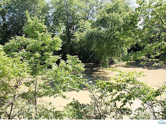 3rd image of 612 River Front Dr