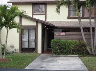 7028 SW 106th Pl, Miami, FL 33173