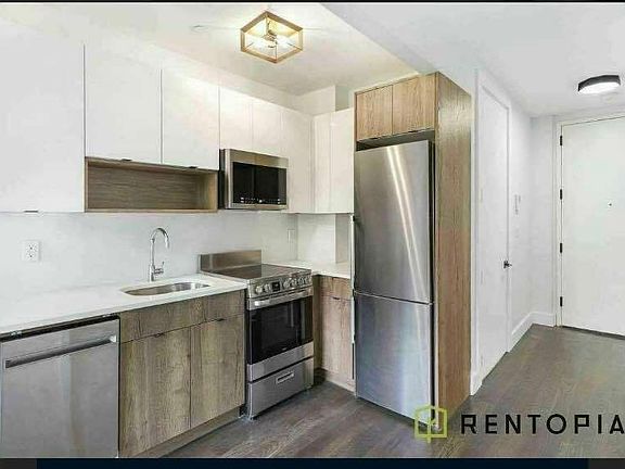 5th image of 771 Lexington Ave #3V