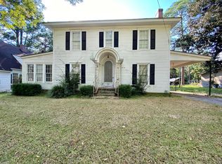 205 S Merrimac Dr, Fitzgerald, GA 31750