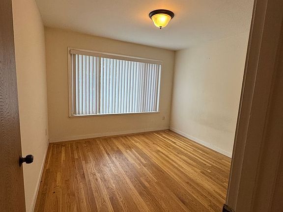 4th image of 2629 Folsom St APT 102