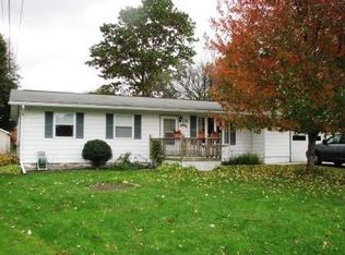 13 Hillside Dr, Apalachin, NY 13732