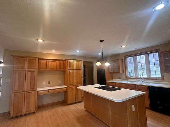 5th image of 3 Vista Dr