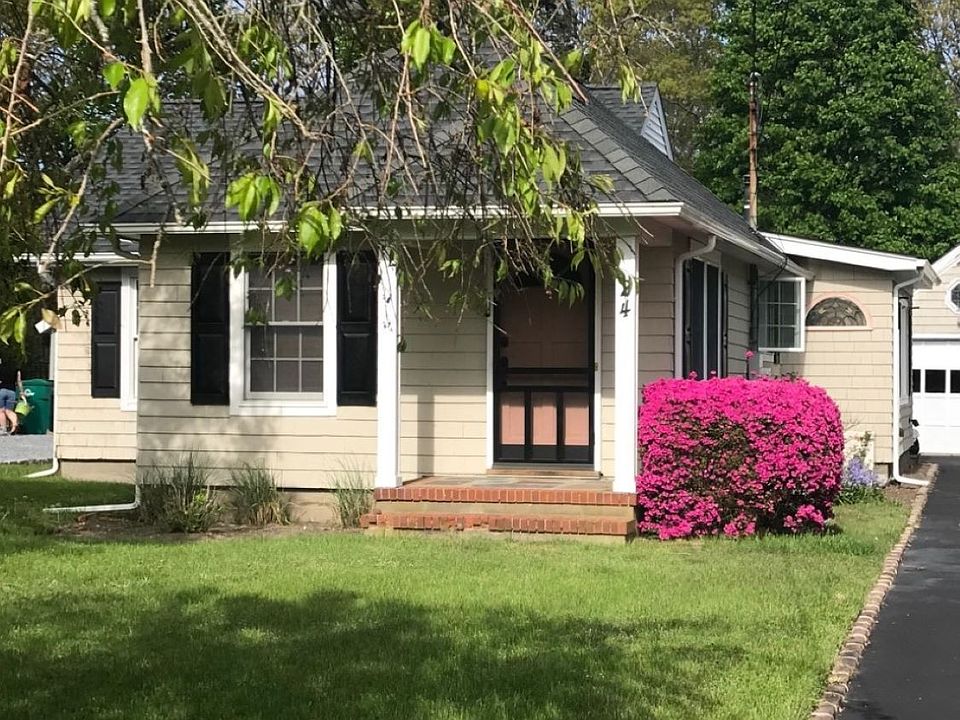 1st image of 24 Rogers Ave