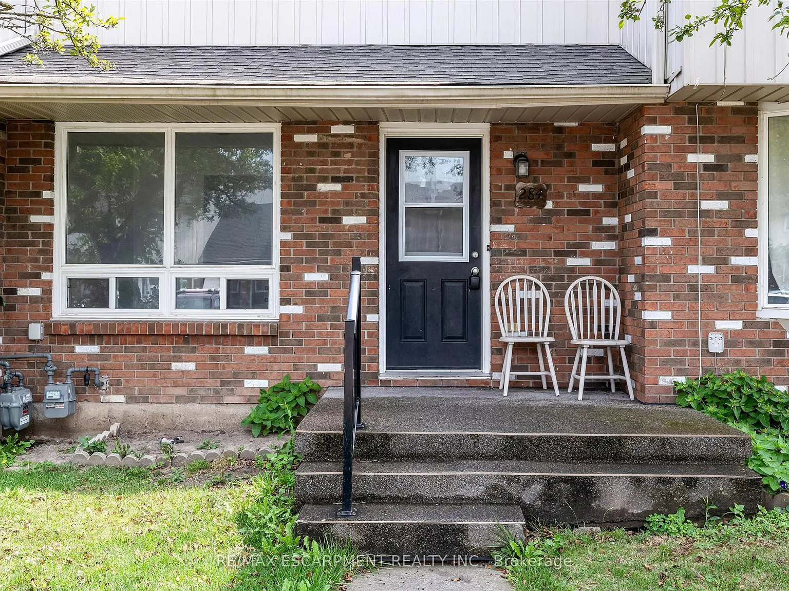 3 bed, $1,995 — Photo 2