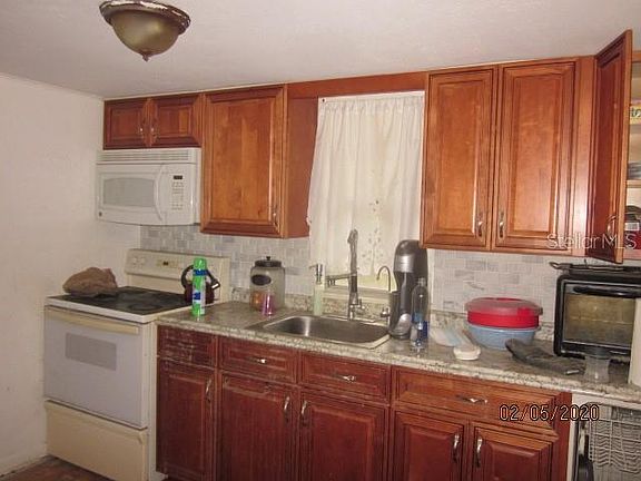 4th image of 4313 Walnut Ave