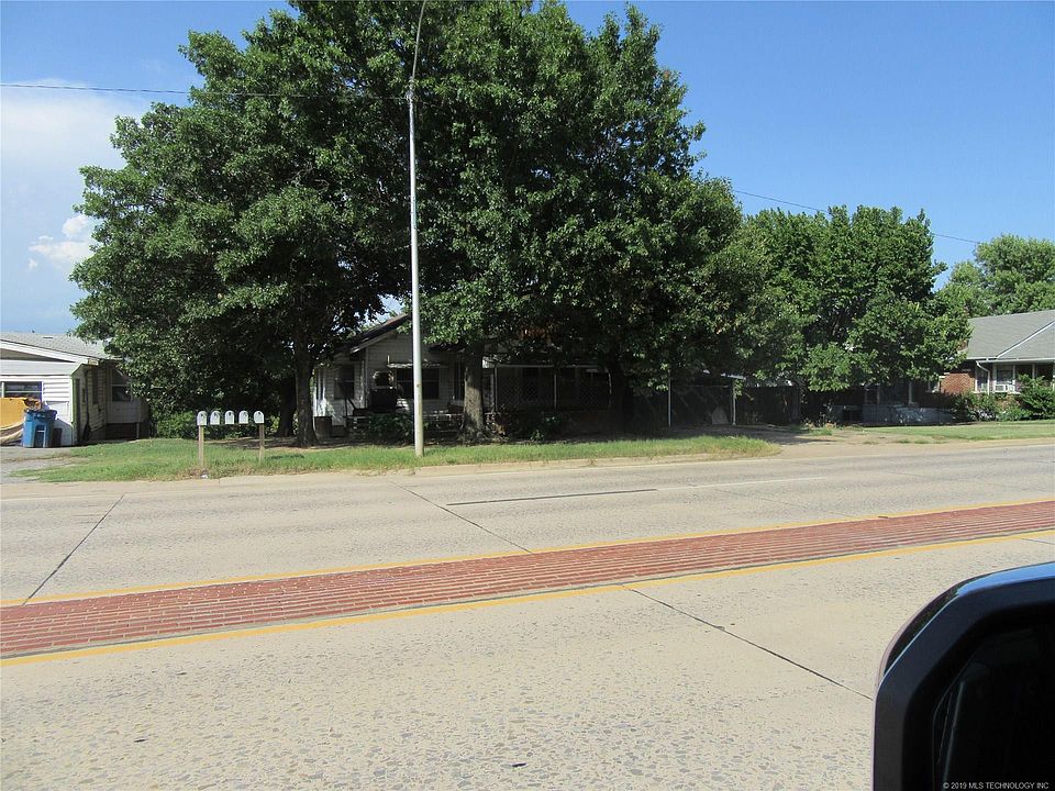 2nd image of 611 W Carl Albert Pkwy