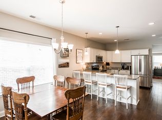 1048 Westgate Dr, Gallatin, TN 37066