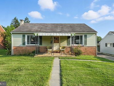 708 4th Ave, Parkesburg, PA, 19365