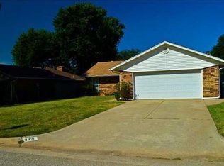 3821 Sunward Cir, Yukon, OK 73099