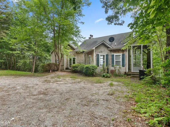 460 Smokehouse Knob Dr, Rabun Gap, GA 30568